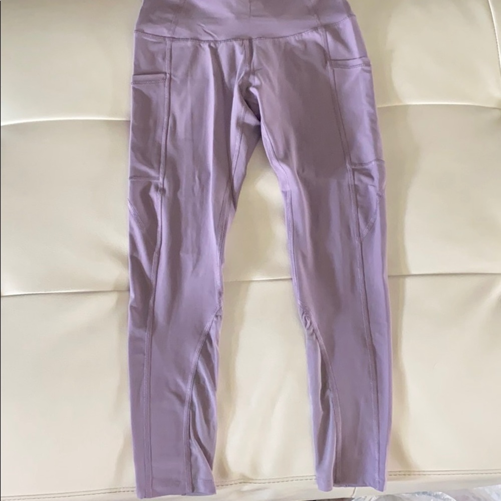 Purple Layer 8 cropped leggings w mesh+pockets